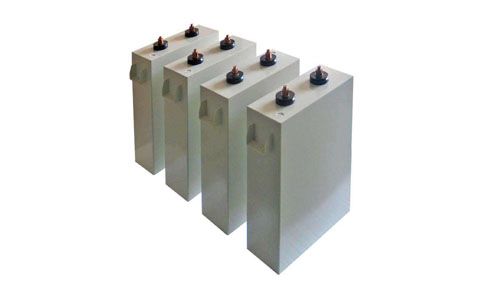 電容分別在直流、交流電路中，是如何充電放電的呢?