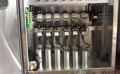 無功補(bǔ)償柜電力電容器出現(xiàn)哪些現(xiàn)象應(yīng)及時(shí)退出運(yùn)行？